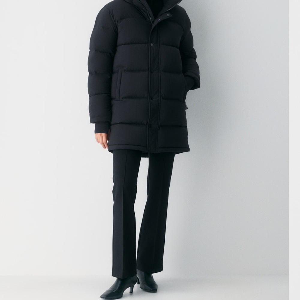 SOLD-Brand new with tags Superpuff Aritzia jacket